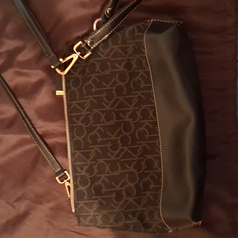 Crossbody bag